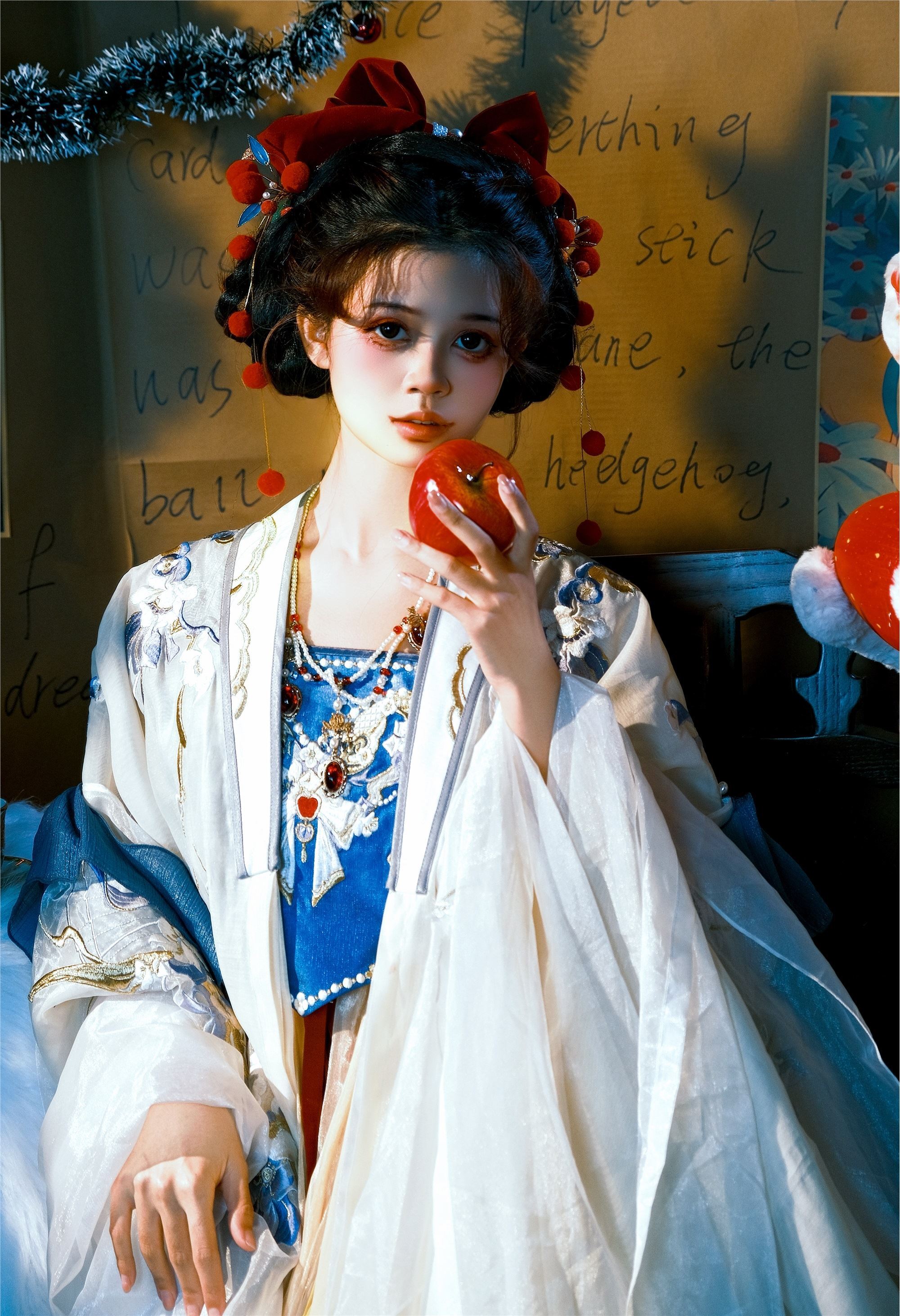 YITUYU艺图语 2025.01.20 白雪公主的圣诞节 蘑菇